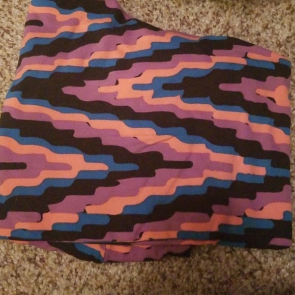 Lularoe leggings - Picture 8 of 8